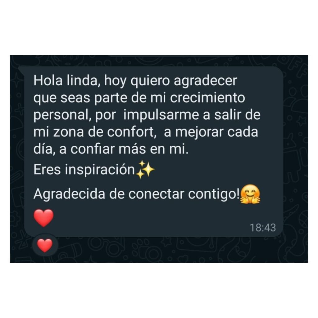 Mujer emprendedora que aprendió cómo eliminar bloqueos financieros y ahora vive en abundancia
